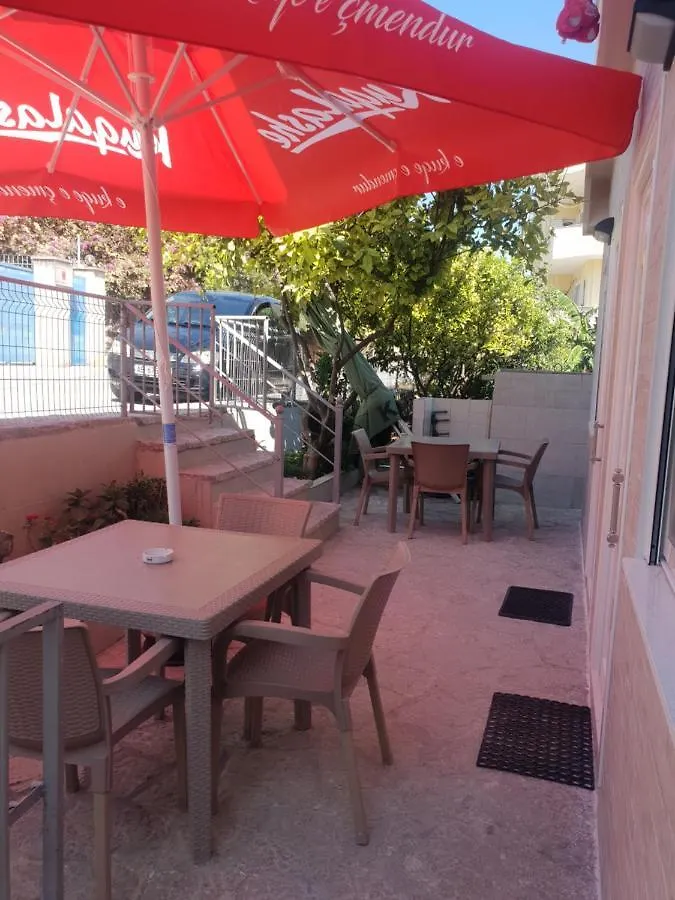 Rian Guest House Sarande Inn